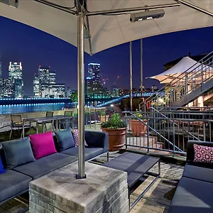 Hotel Doubletree By Hilton - Docklands Riverside, Londra